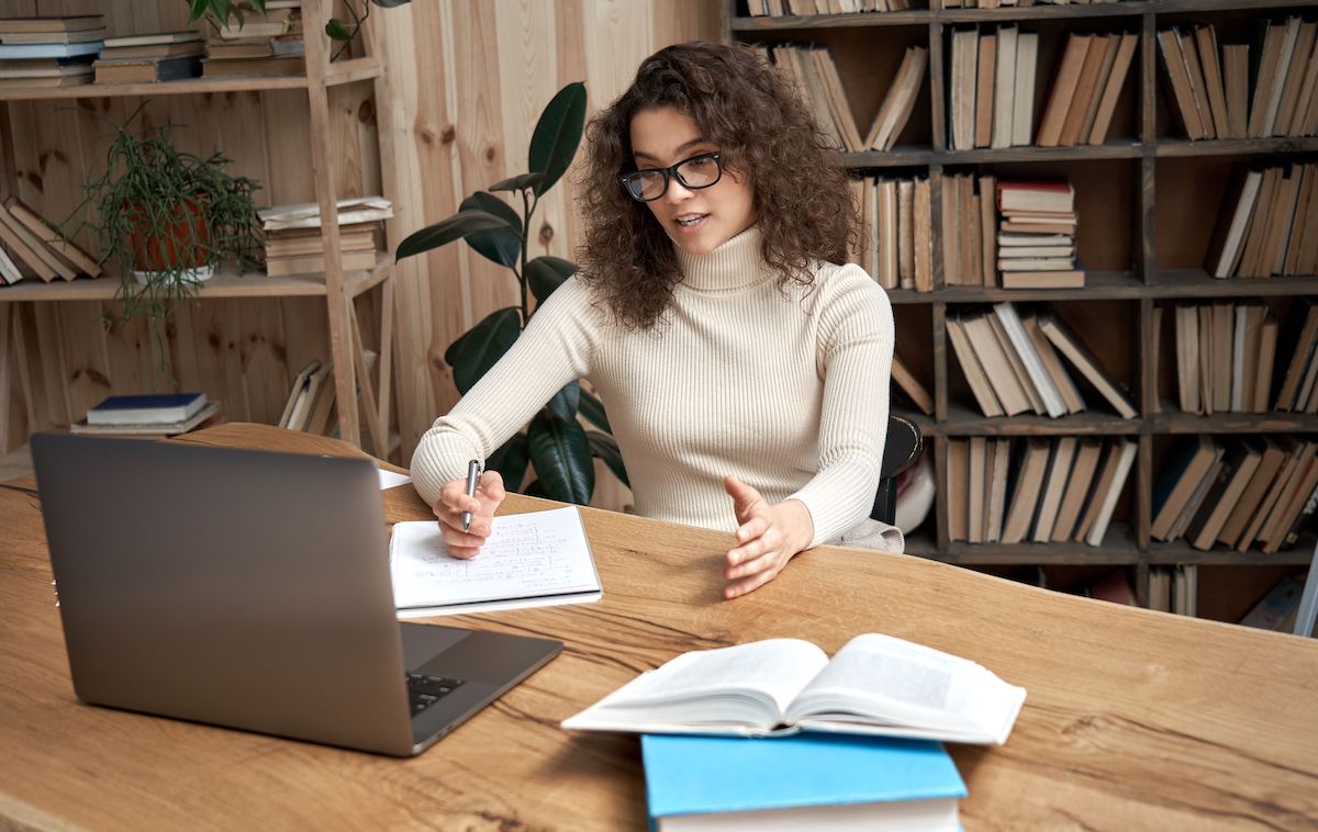 woman looking at a laptop